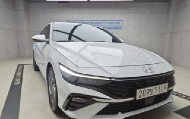 아반떼하이브리드 중고차 더 뉴 아반떼 하이브리드 (CN7) 1.6 HEV 매물 사진 14 - 2023/08 38,902km